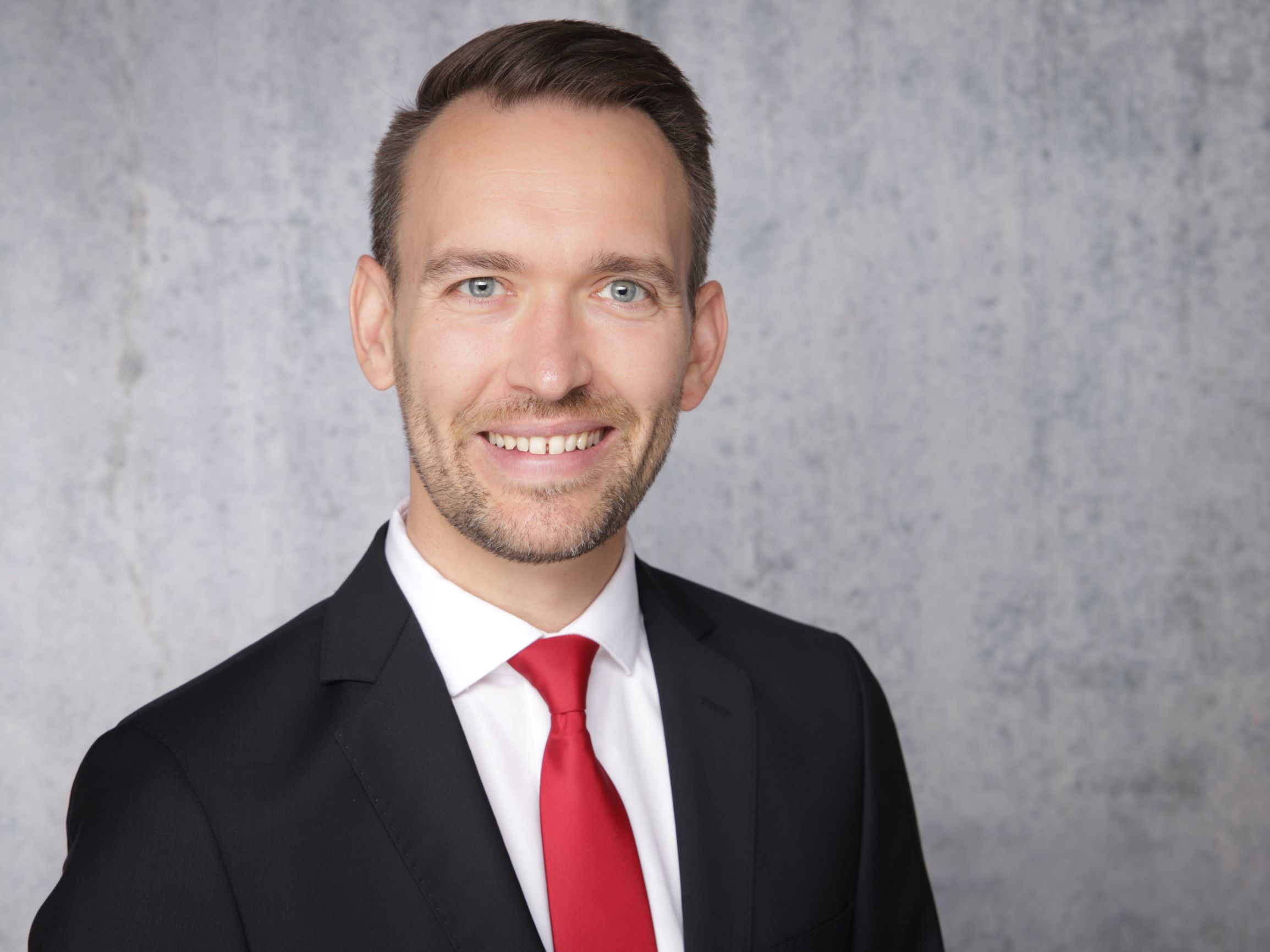 Jan-Philipp Liersch ist neuer Marketing Manager für Zentraleuropa bei Mitsubishi Electric